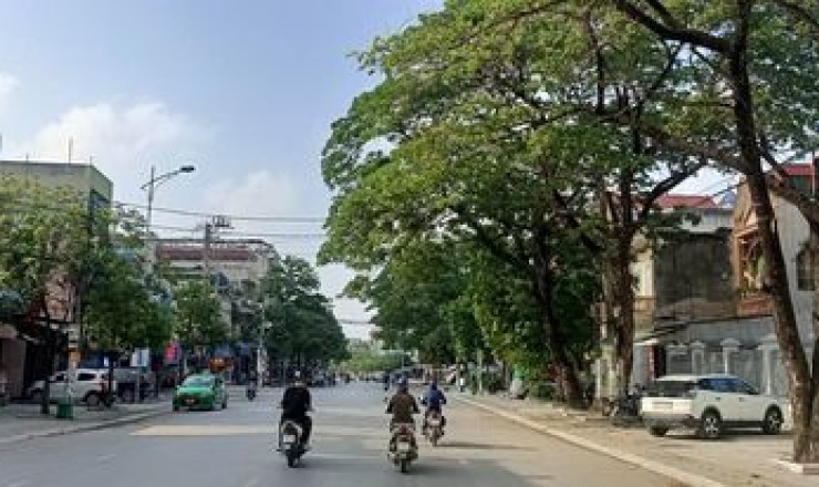 Bán nhà mặt tiền đường Nguyễn Trãi kinh doanh buôn bán cực tốt